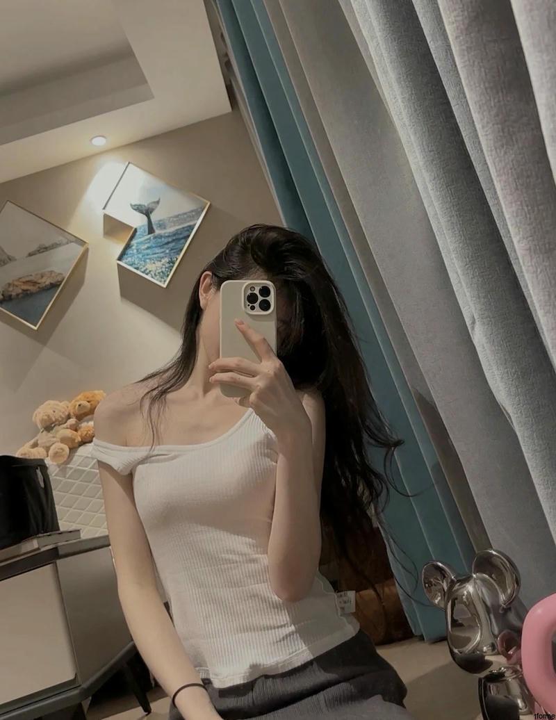 ảnh hot girl che mặt cute